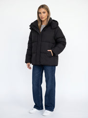 CAROLINE - Oversize-Steppmantel mit Kapuze