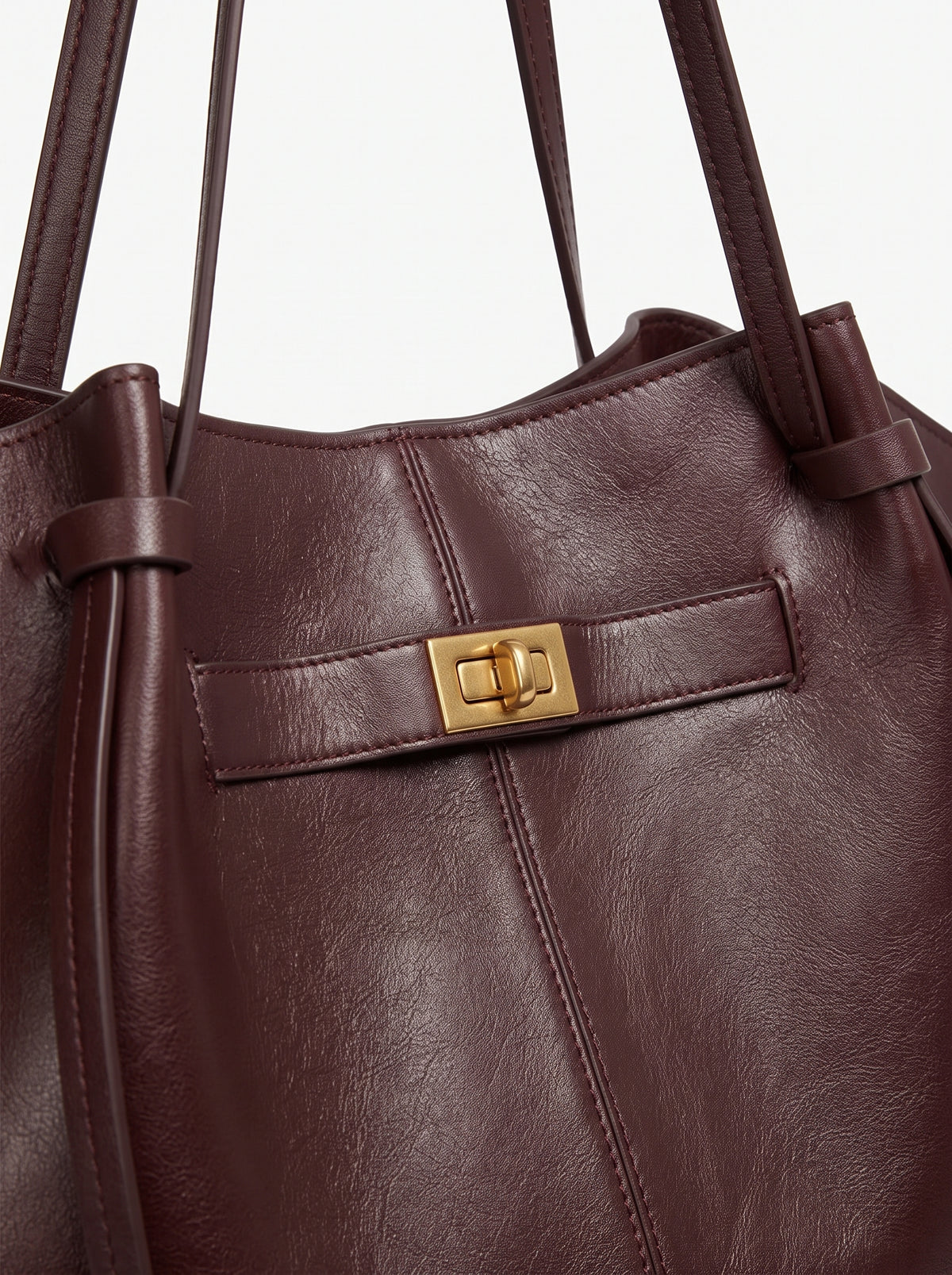 GIULIA - Bolso de hombro grande con forma de murciélago